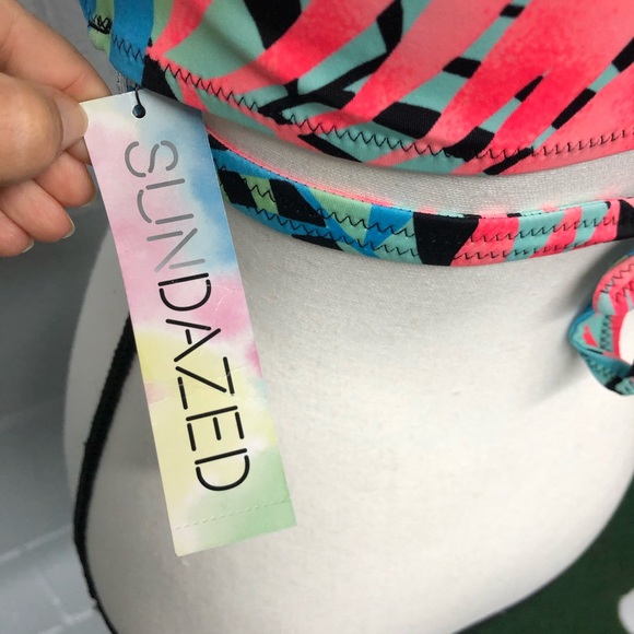 NWT - Sundazed Wrap Tropical Bikini Top - Picture 9 of 9